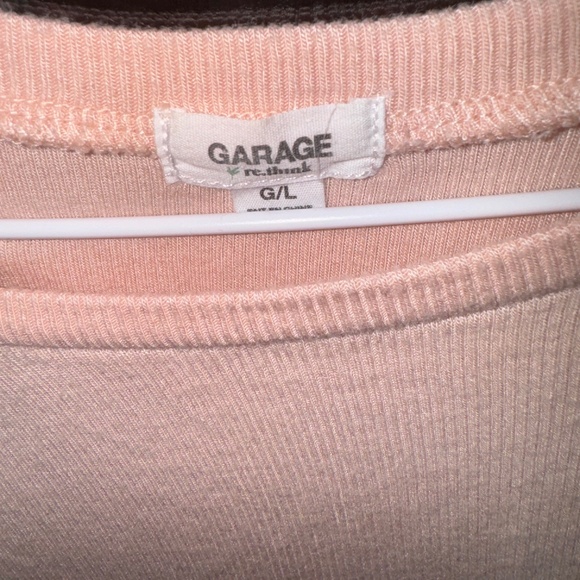 ⭐️GARAGE⭐️ cute!!
Perfect condition!
Pink soft t shirt - Picture 2 of 2